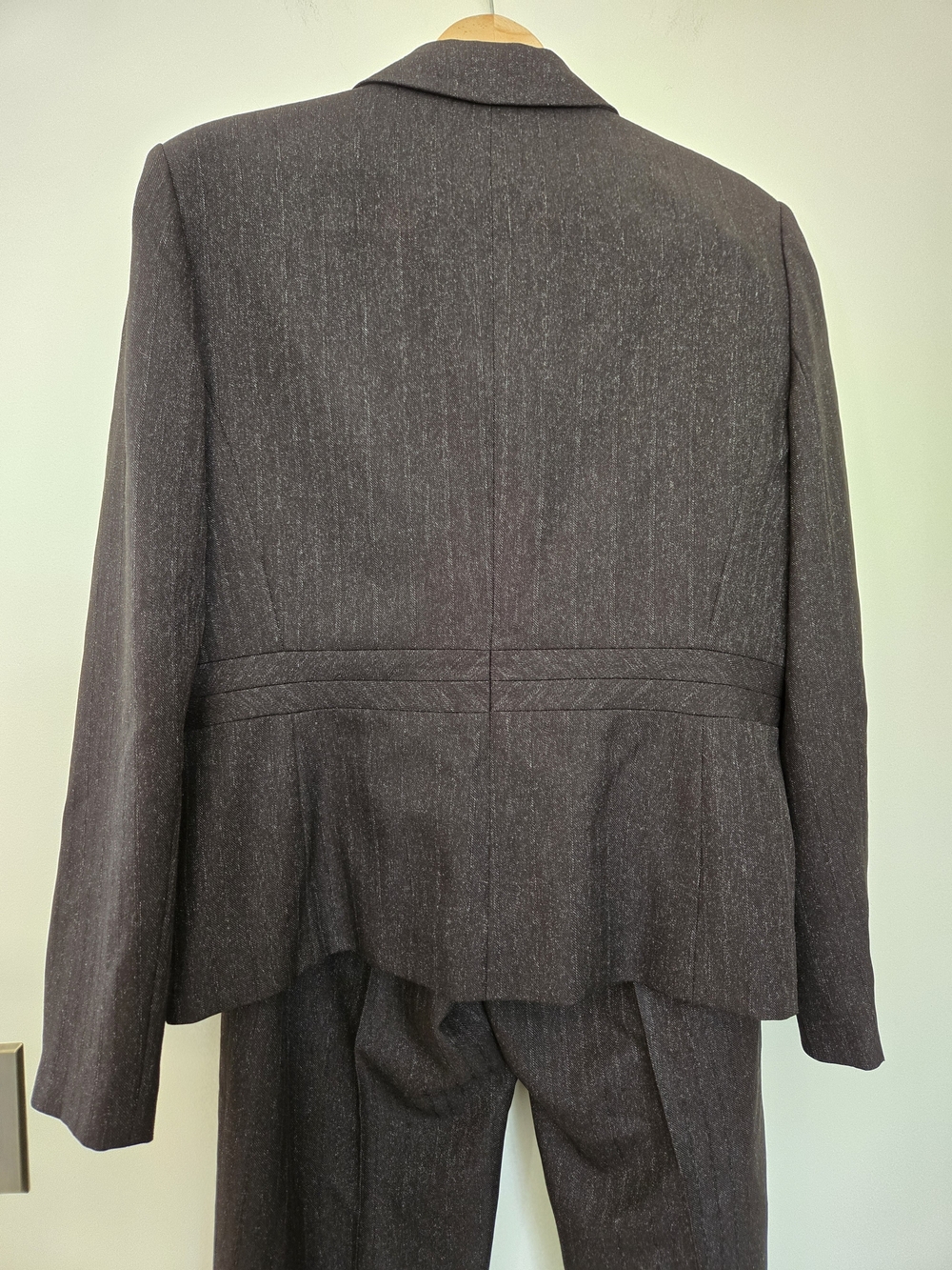 Evan Picone Brown Pinstripe Women's Blazer & Trouser Suit - Picture 6 of 9